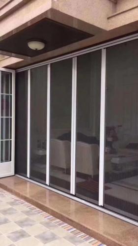 Monarch Max Pleated Mesh Low Profile Screen